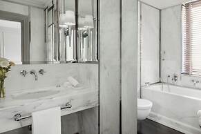 Portrait Firenze - Lungarno Collection