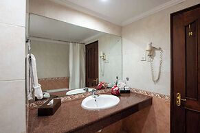 Golden Tulip Dar Es Salaam