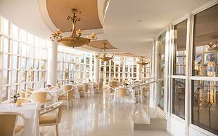 Golden Tulip Dar Es Salaam
