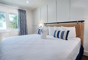 The Lighthouse Resort Inn & Suites