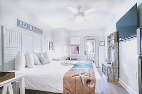 The Lighthouse Resort Inn & Suites