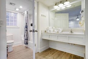 The Lighthouse Resort Inn & Suites