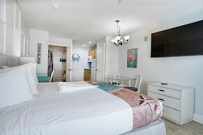 The Lighthouse Resort Inn & Suites