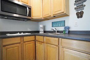 The Lighthouse Resort Inn & Suites