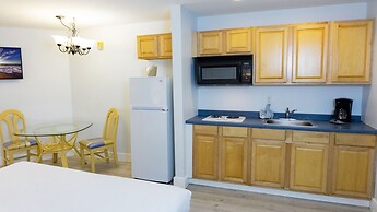 The Lighthouse Resort Inn & Suites