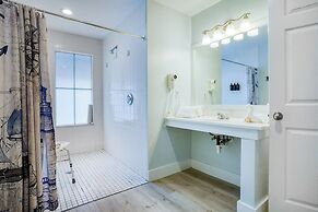 The Lighthouse Resort Inn & Suites