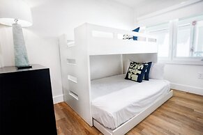 The Lighthouse Resort Inn & Suites