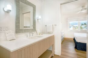 The Lighthouse Resort Inn & Suites