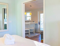 The Lighthouse Resort Inn & Suites