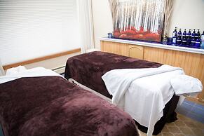 The Black Bear Lodge at Stratton Mountain Resort