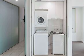 Oaks Adelaide Embassy Suites