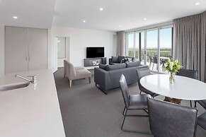 Oaks Adelaide Embassy Suites