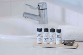 Oaks Adelaide Embassy Suites