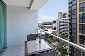 Oaks Adelaide Embassy Suites