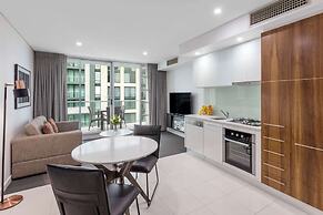 Oaks Adelaide Embassy Suites