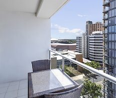 Oaks Adelaide Embassy Suites