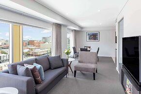 Oaks Adelaide Embassy Suites