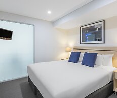 Oaks Adelaide Embassy Suites