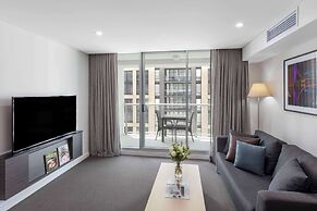 Oaks Adelaide Embassy Suites