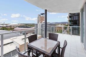 Oaks Adelaide Embassy Suites