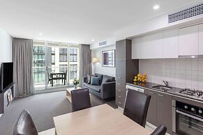 Oaks Adelaide Embassy Suites