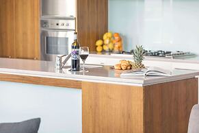 Oaks Adelaide Embassy Suites