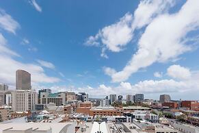 Oaks Adelaide Embassy Suites