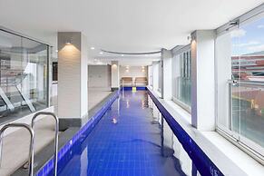 Oaks Adelaide Embassy Suites