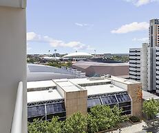 Oaks Adelaide Embassy Suites