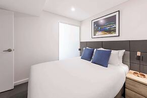 Oaks Adelaide Embassy Suites