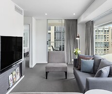 Oaks Adelaide Embassy Suites