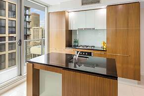 Oaks Adelaide Embassy Suites