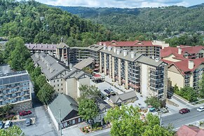 Gatlinburg Town Square by Exploria Resorts