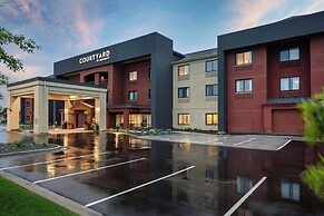 Courtyard Minneapolis St. Paul/Roseville by Marriott