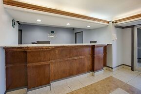 Quality Inn & Suites Clayton, NM