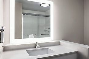 Holiday Inn Express And Suites Hagerstown by IHG