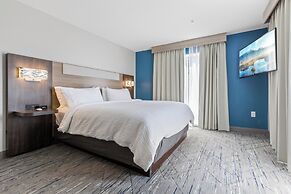 Holiday Inn Express & Suites Starkville by IHG