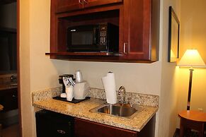 Holiday Inn Express & Suites Starkville by IHG