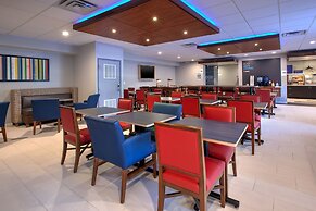 Holiday Inn Express & Suites Absecon-Atlantic City by IHG