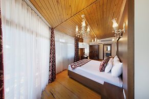 Seven Hills Hotel - Special Class