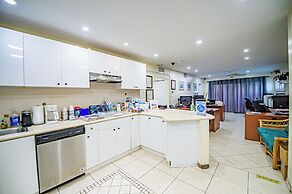 Seven Mile Beach Resort & Club