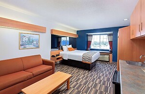 Microtel Inn & Suites by Wyndham Cordova/Memphis/By Wolfchas
