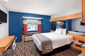 Microtel Inn & Suites by Wyndham Cordova/Memphis/By Wolfchas