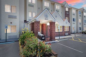 Microtel Inn & Suites by Wyndham Cordova/Memphis/By Wolfchas