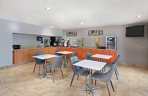 Microtel Inn & Suites by Wyndham Cordova/Memphis/By Wolfchas