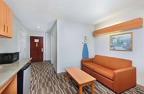 Microtel Inn & Suites by Wyndham Cordova/Memphis/By Wolfchas