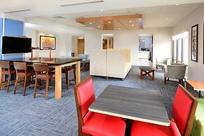 Holiday Inn Express & Suites Raleigh Durham Airport at RTP by IHG