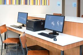 Holiday Inn Express & Suites Raleigh Durham Airport at RTP by IHG