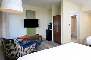 Holiday Inn Express & Suites Raleigh Durham Airport at RTP by IHG