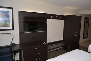 Holiday Inn Express & Suites Waterville - North by IHG